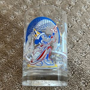 Vintage 1996 Disney World 25th Anniversary Epcot Collectible Glass